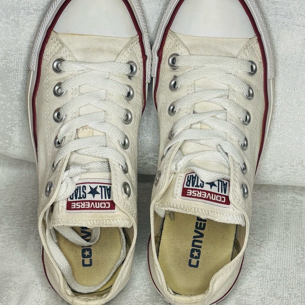 Classic Covers White Canvas Sneakers ALL STAR  Size 4.5 Men’s 6.5 Wo’s